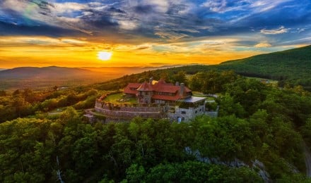 Castle in The Clouds